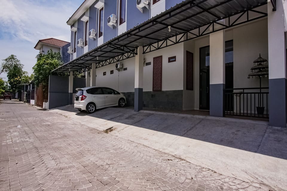 3935 Artha Ambarukmo Exclusive Hotel in Yogyakarta