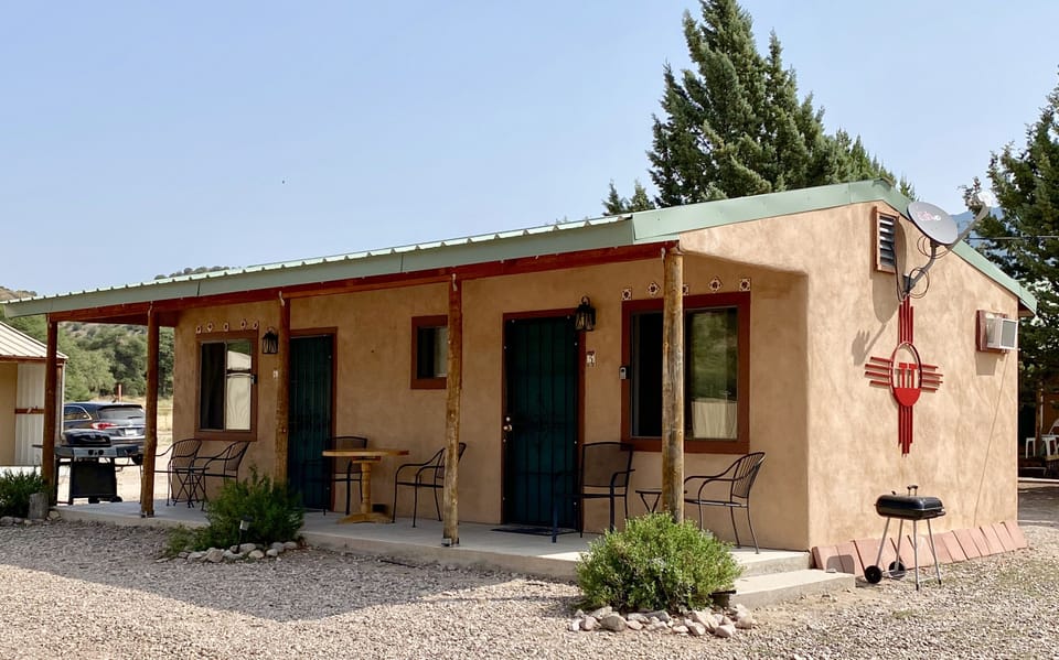 Casita Victorio and Casita Geronimo