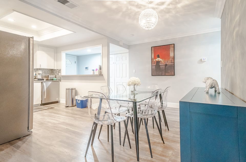 Dining/Kitchen