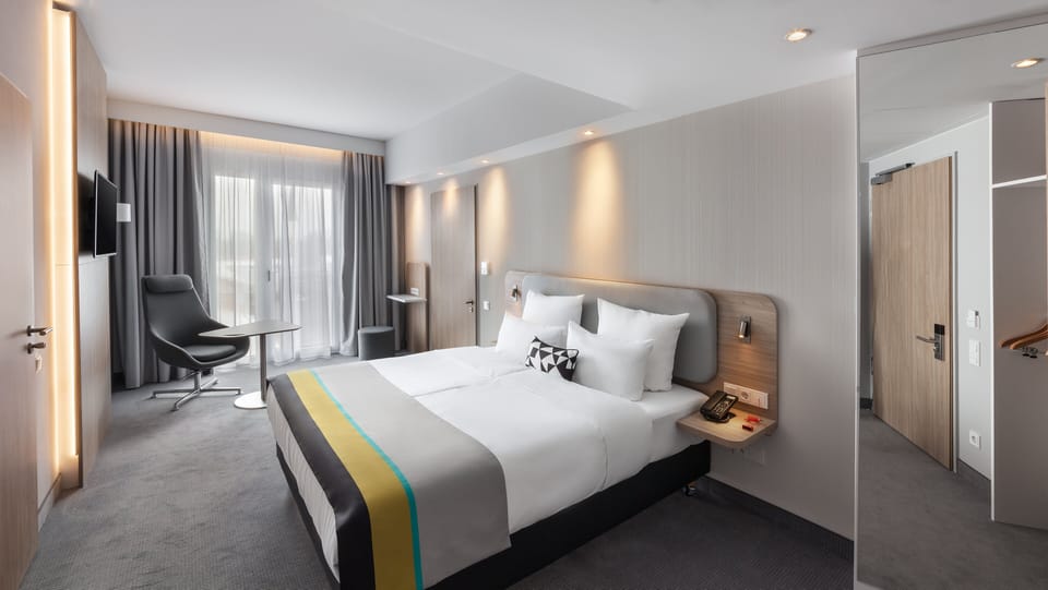 In-room safe, desk, blackout drapes, soundproofing