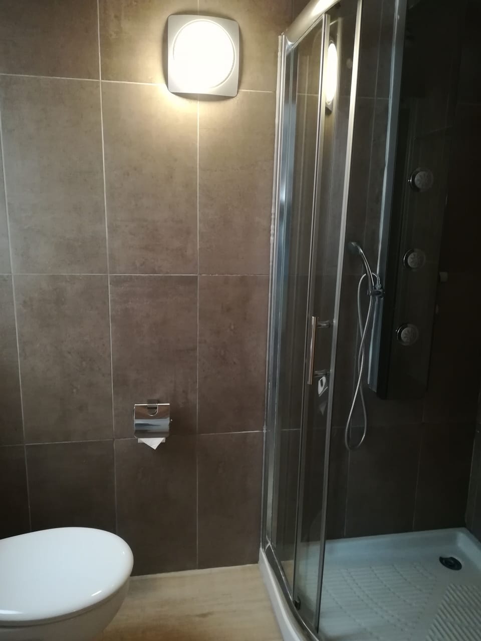 Comfort Room | Bathroom shower