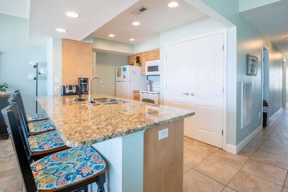 Open Kitchen with Granite Counters