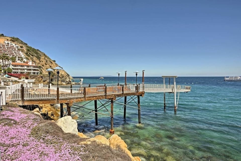 "Absolutely beautiful location, house and decor. Very happy with our stay. We will come back!!"
