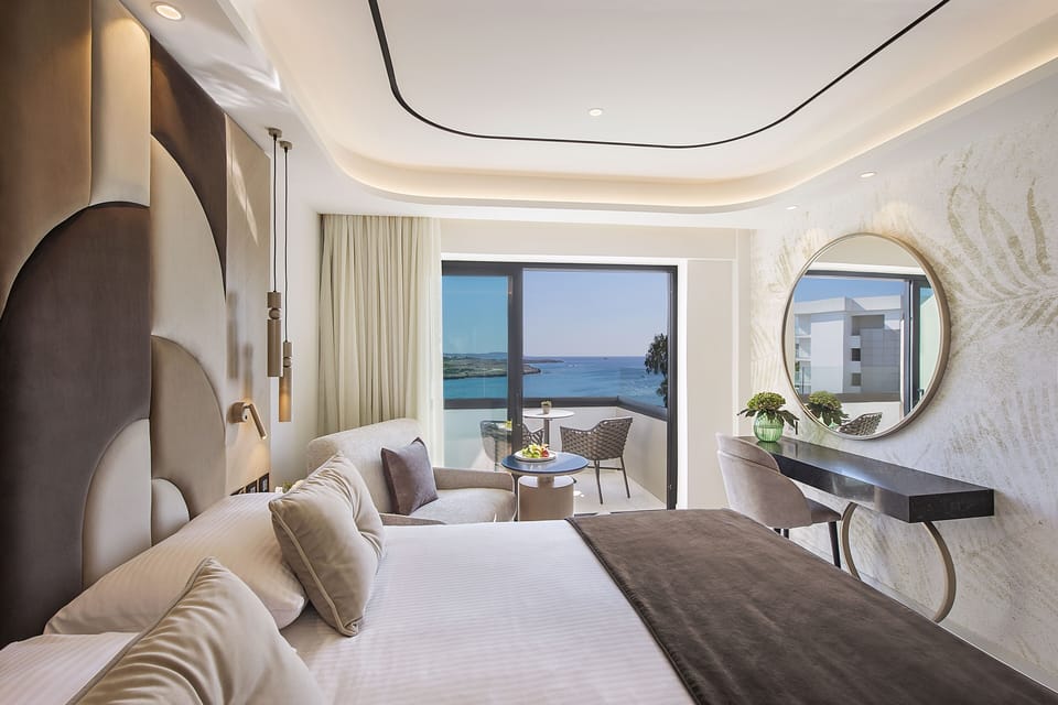 Elegance Room, Sea View | In-room safe, desk, laptop workspace, soundproofing