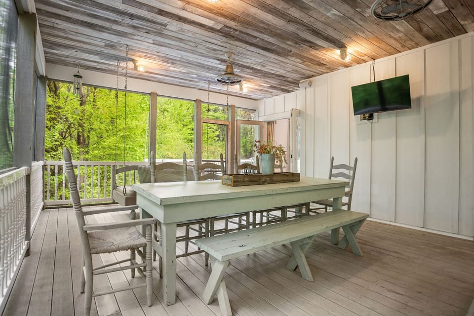 beautiful pool and hot tub
extra lounge chairs and chairs in shed