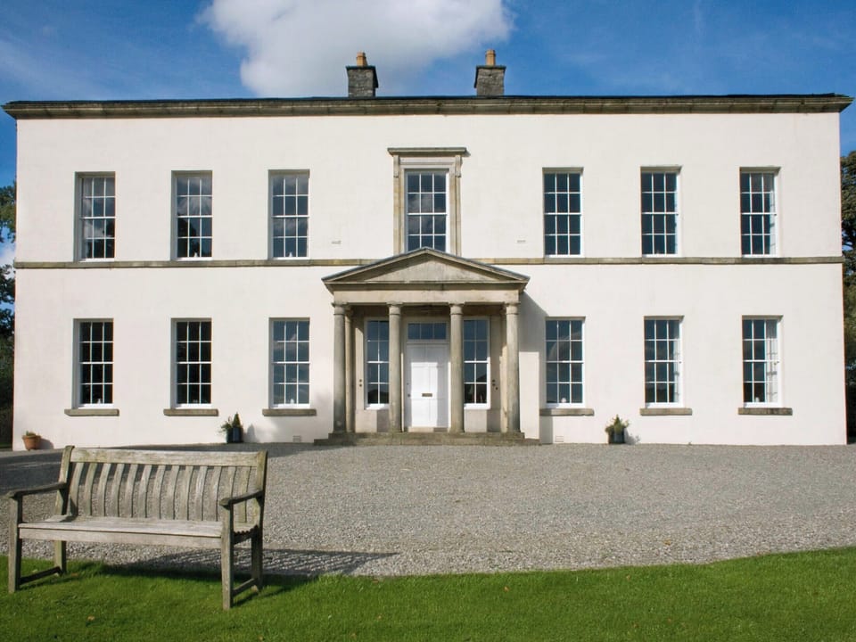 Exterior | Shaw End Man, Kend