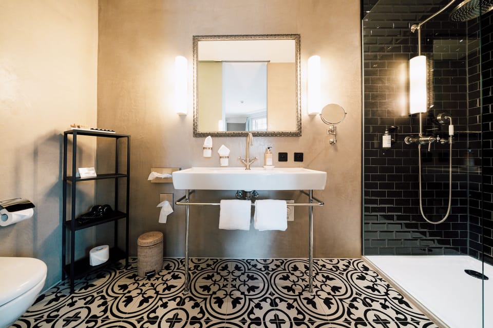 Signature Double Room | Bathroom | Combined shower/tub, deep soaking tub, free toiletries, bathrobes