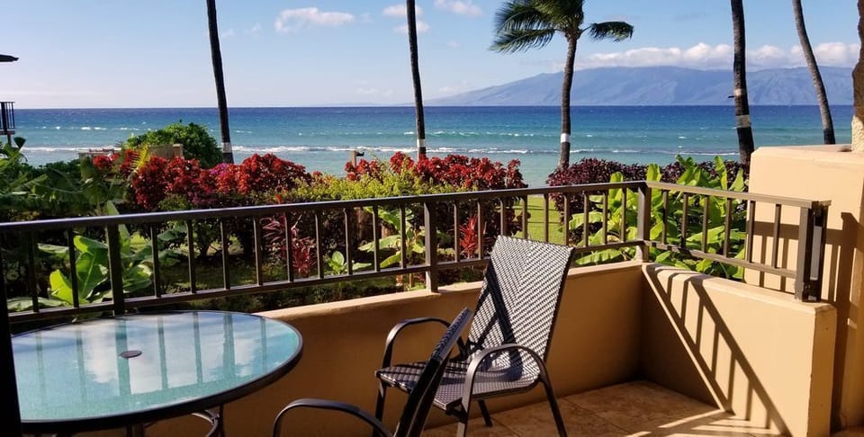 The island of Molokai sits just across the Au'au channel.