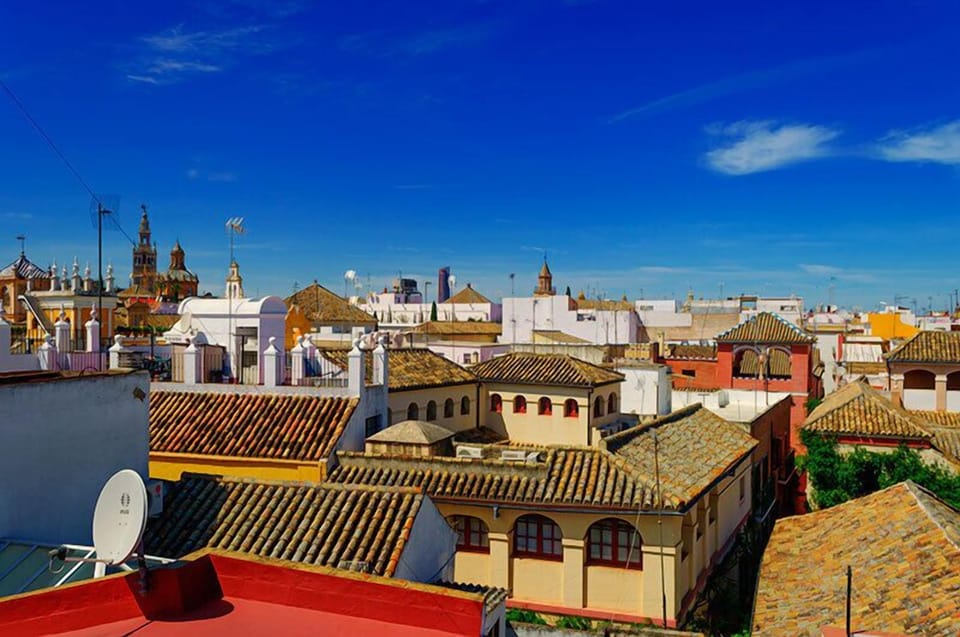 Pensión Pérez Montilla Bed and Breakfast in Seville