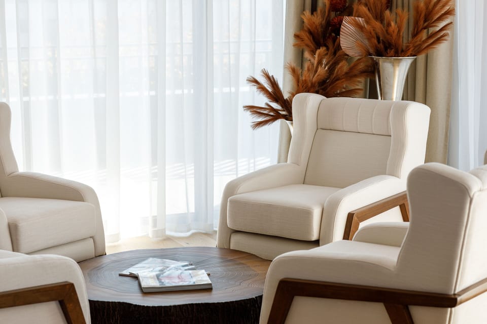 The Qosmo Suite | Living area | LCD TV