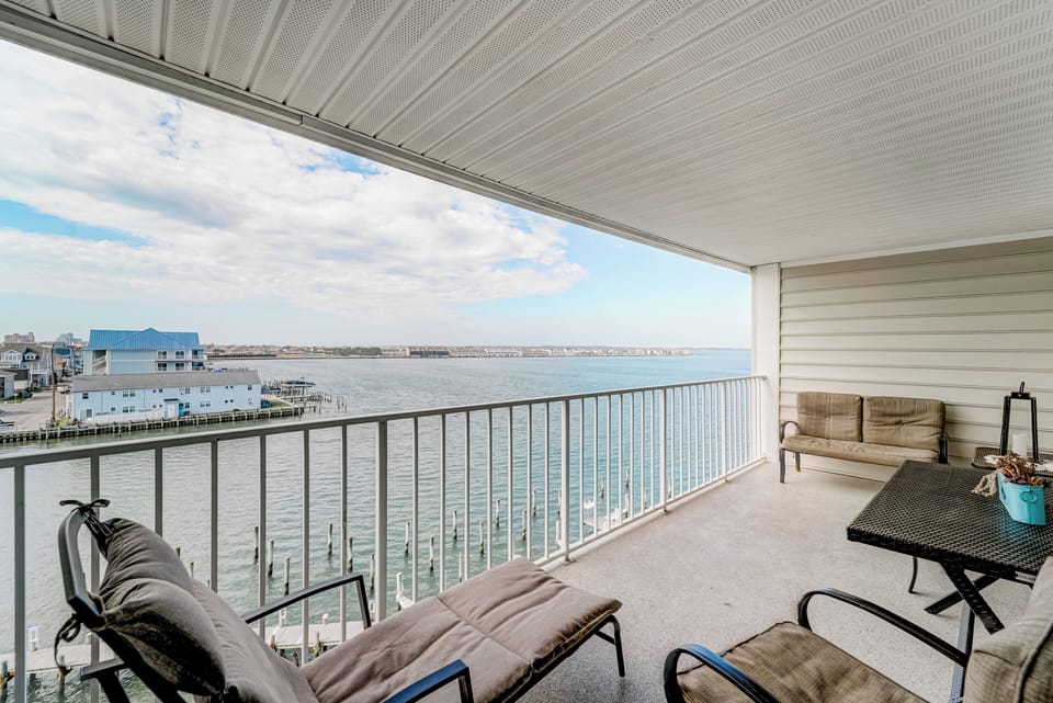 Enjoy your own private and beautiful 20x12 Deck