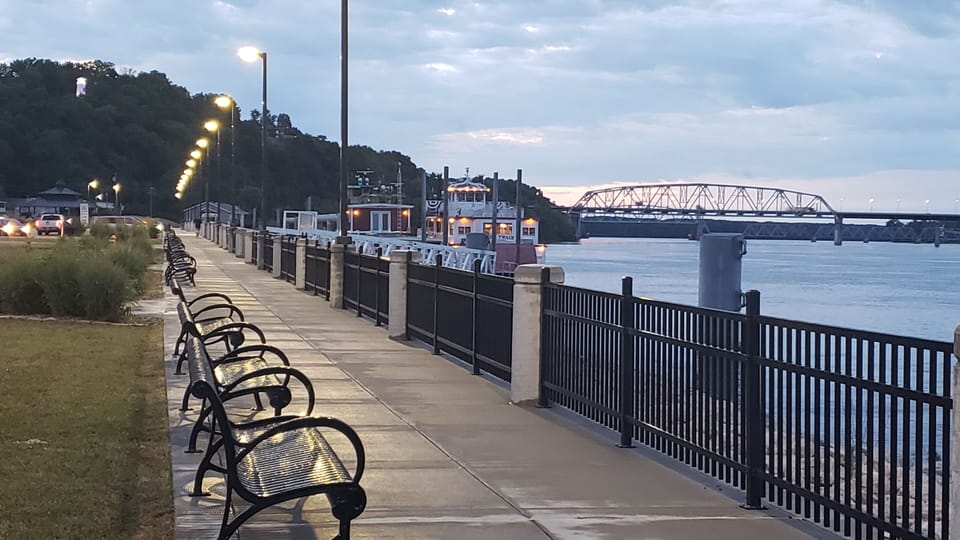 Walk to Hannibal's riverfront
