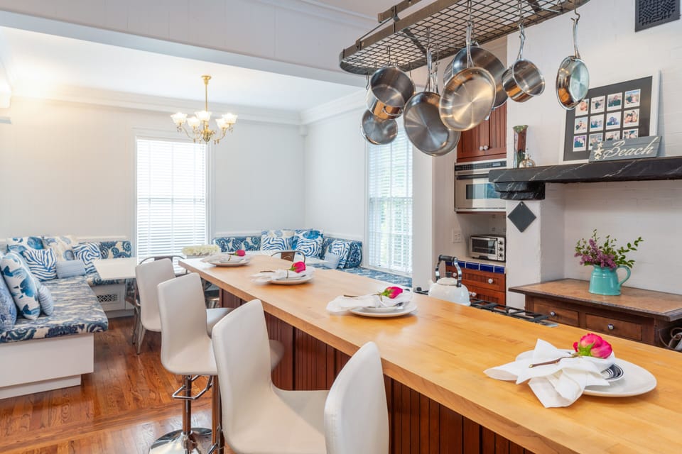 Fully Stocked Family Style Kitchen