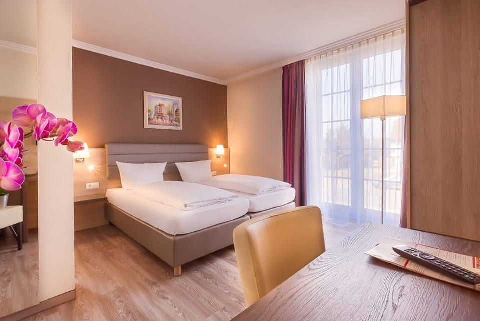 In-room safe, desk, free WiFi, bed sheets