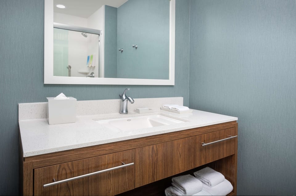 Free toiletries, hair dryer, towels