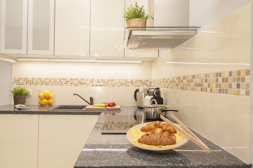 Luxury Apartment | Private kitchen | Fridge, microwave, oven, electric kettle