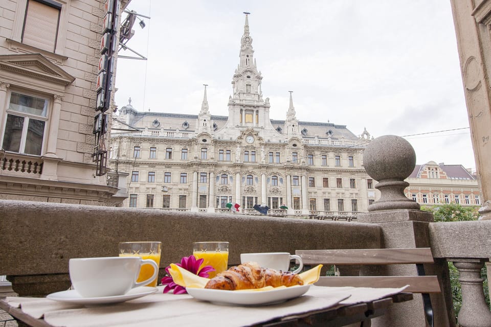 Luxury Apartment | Balcony