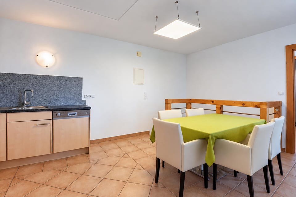 Apartment | Dining