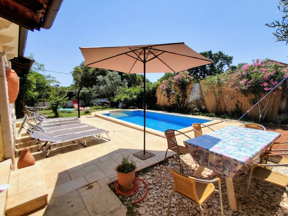House | Pool | Indoor pool, outdoor pool