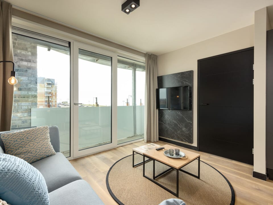Apartment | Living area | TV