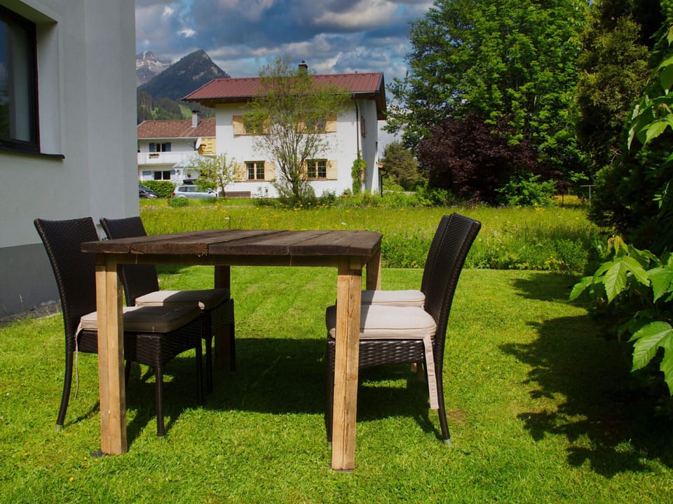 Apartment | Dining