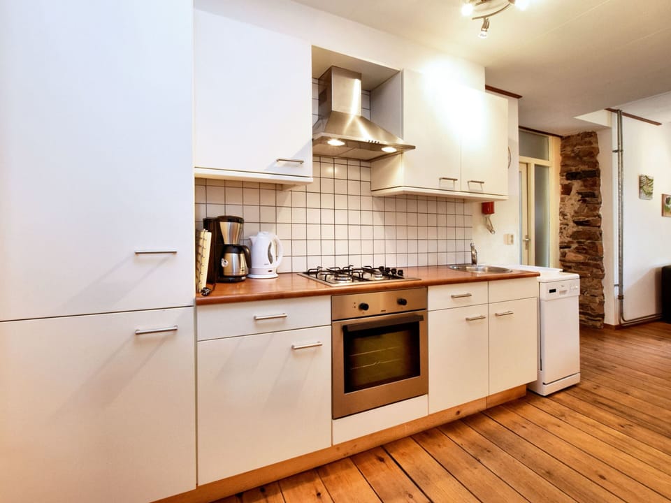 House | Private kitchen | Coffee/tea maker, highchair