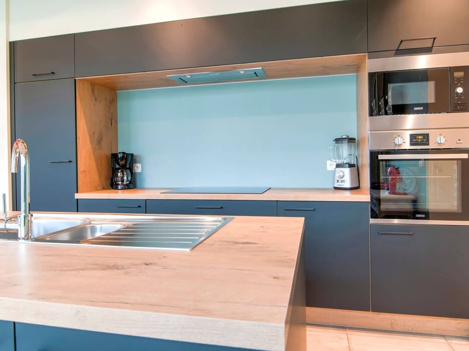 House | Private kitchen | Fridge, highchair