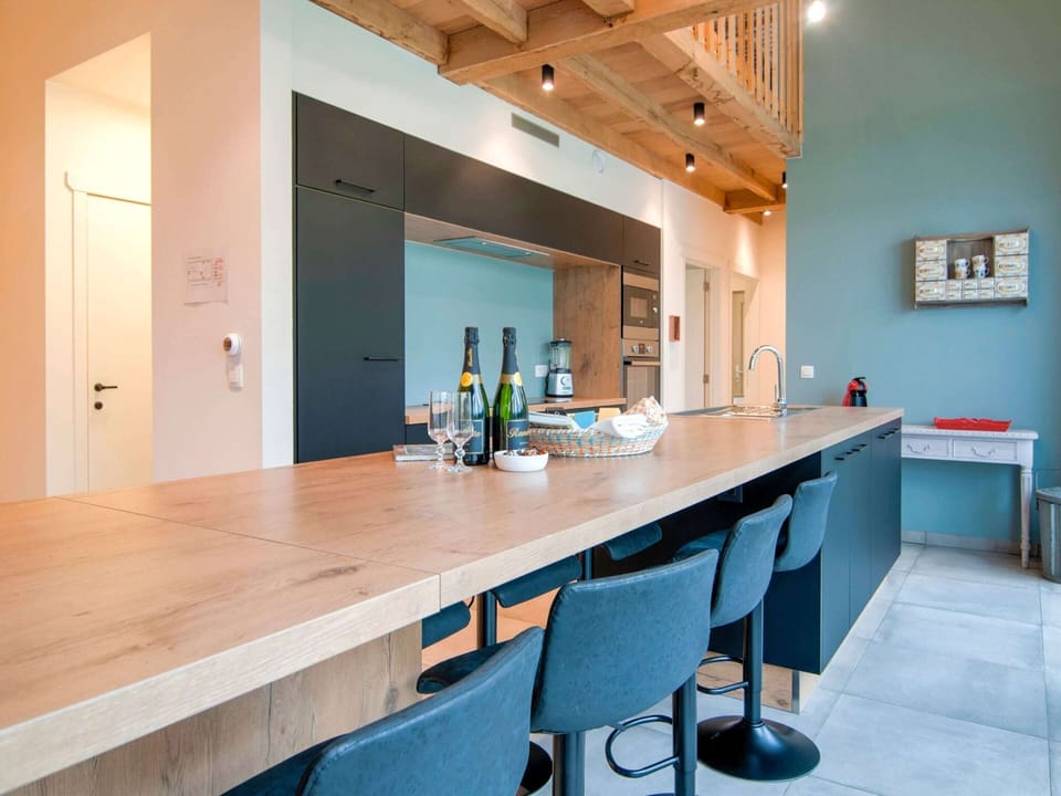 House | Private kitchen | Fridge, highchair