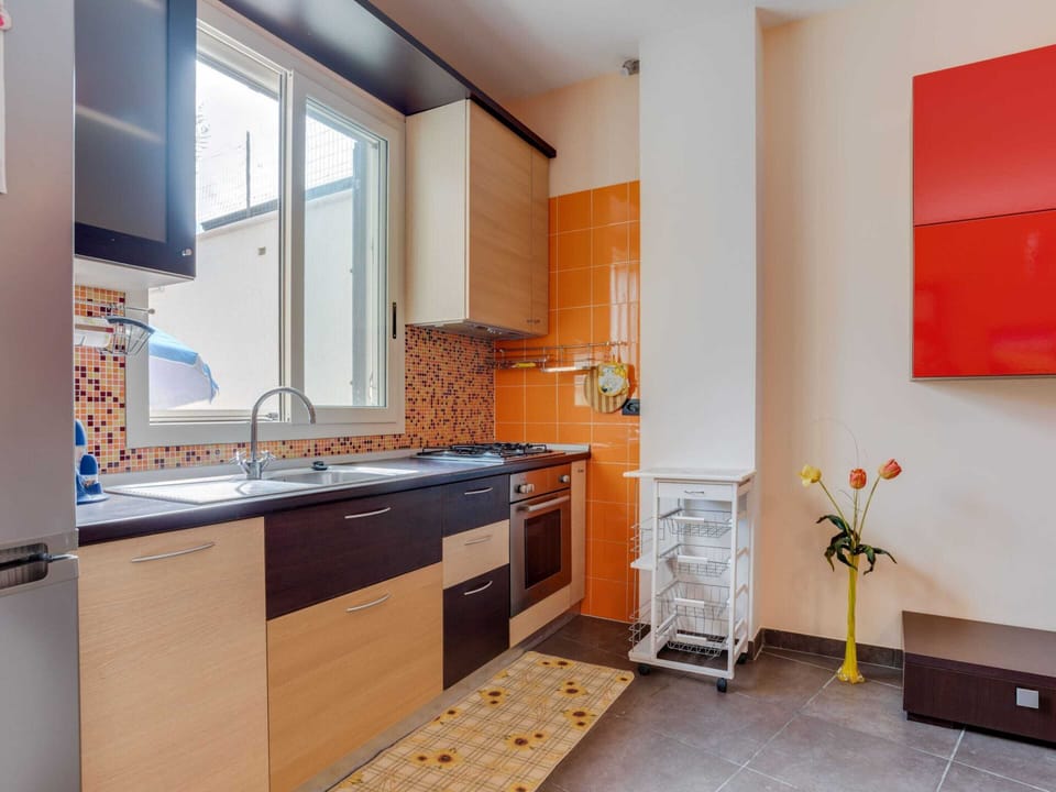 Apartment | Private kitchen | Cookware/dishes/utensils