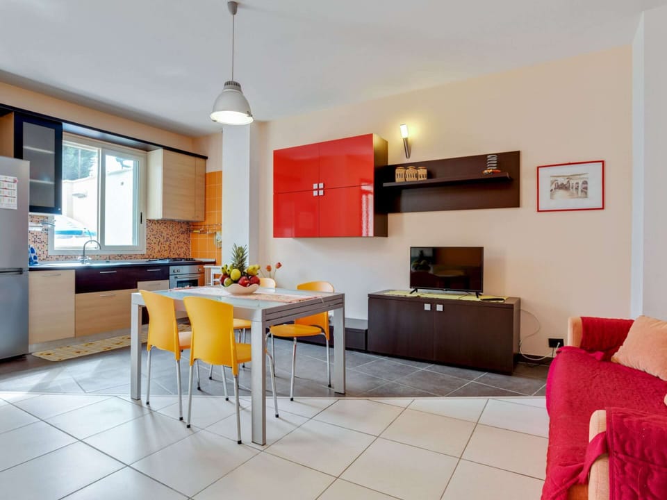 Apartment | Private kitchen | Cookware/dishes/utensils