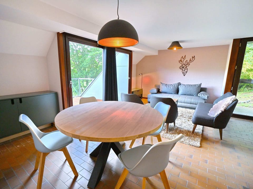 Apartment | Dining