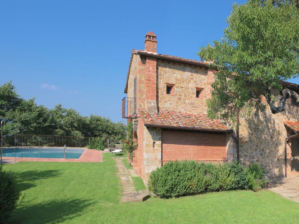 Villa | Exterior
