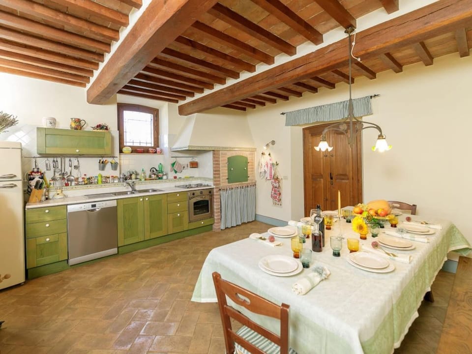 Villa | Dining