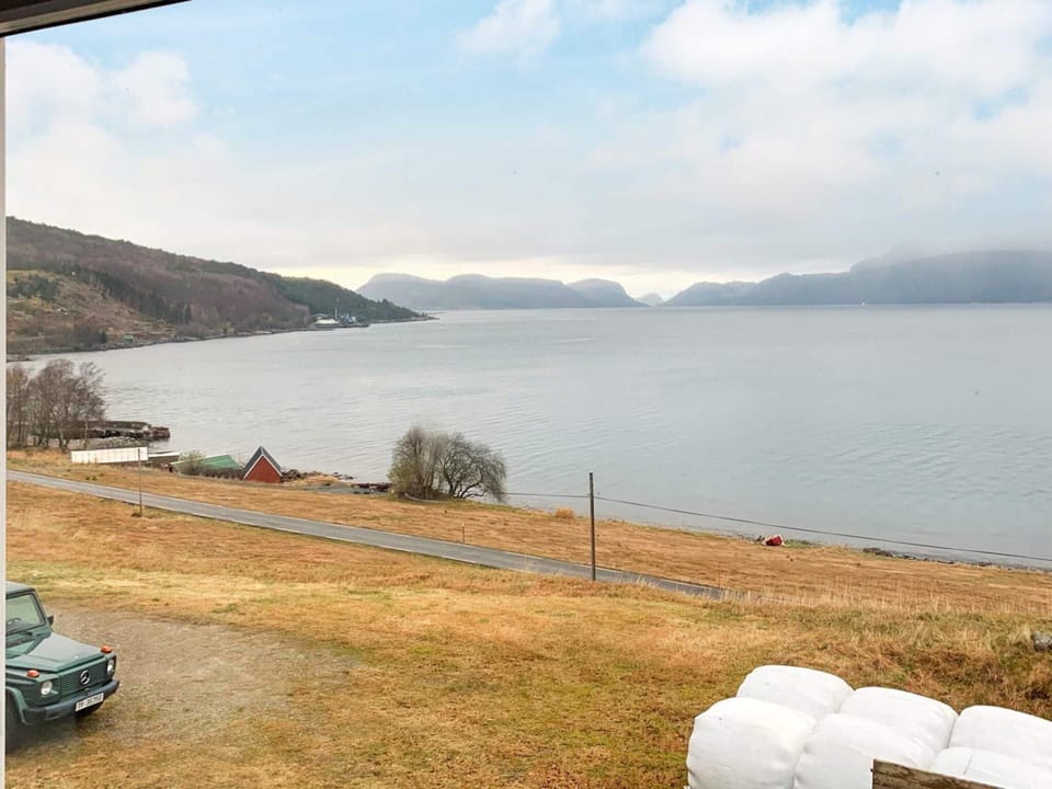 House | Lake view