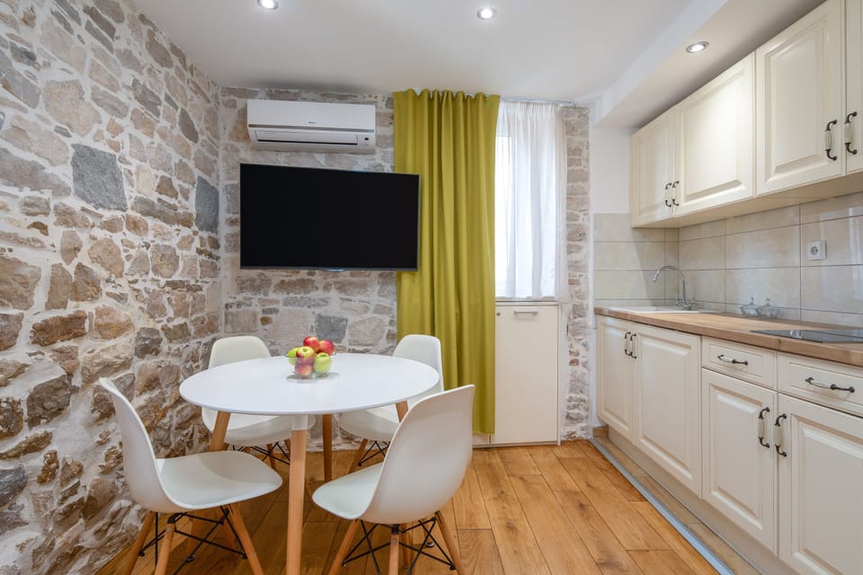 Apartment | Private kitchen | Fridge, stovetop, coffee/tea maker, electric kettle