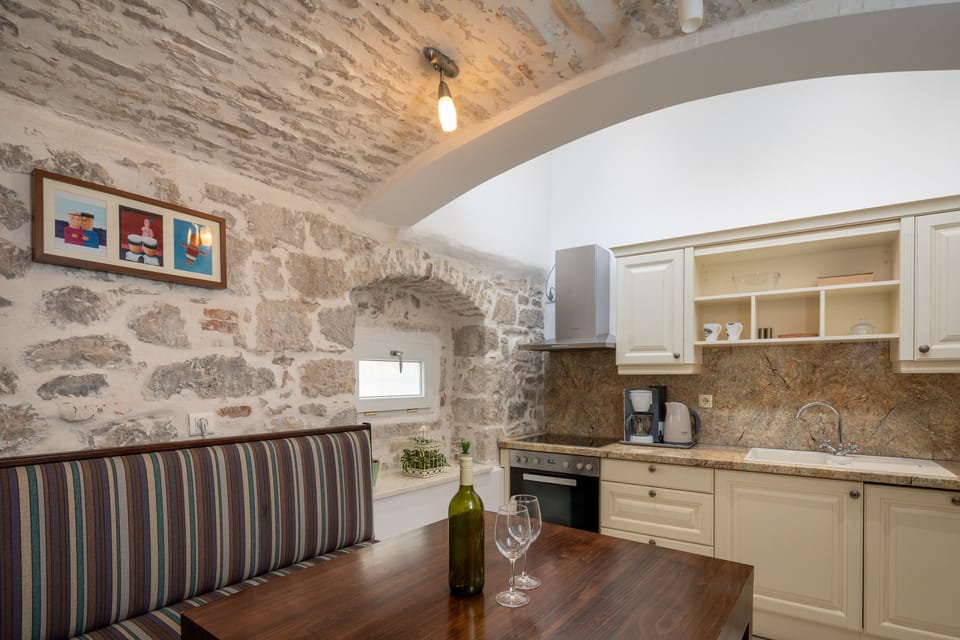 Apartment | Private kitchen | Fridge, oven, stovetop, dishwasher