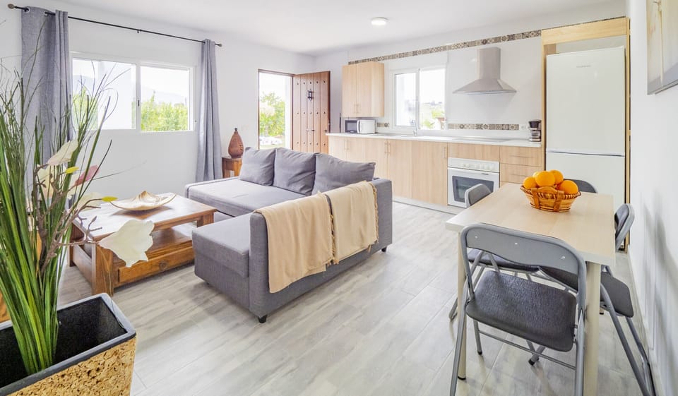 Enjoy the living room of this rural house in Cártama