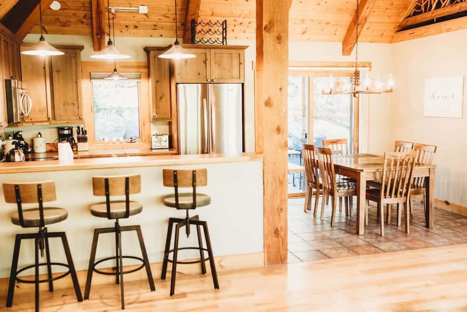 Bar Top & Dining Room