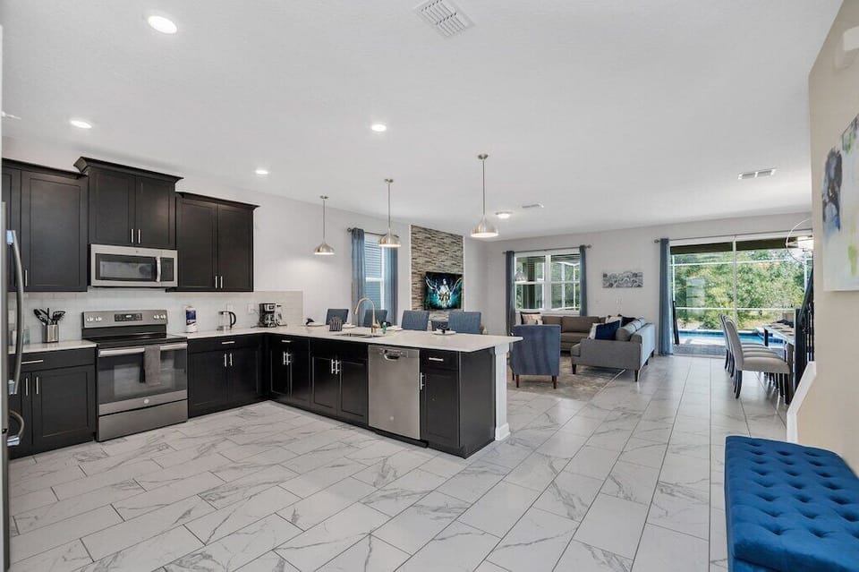 The perfect spot to prepare meals for the family or enjoy a quick snack