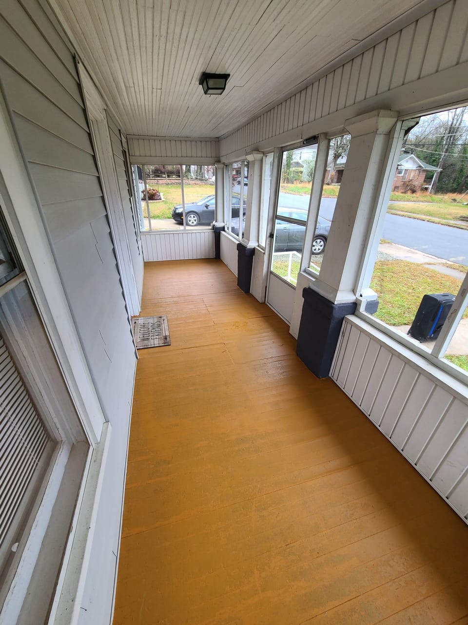 Screened in porch