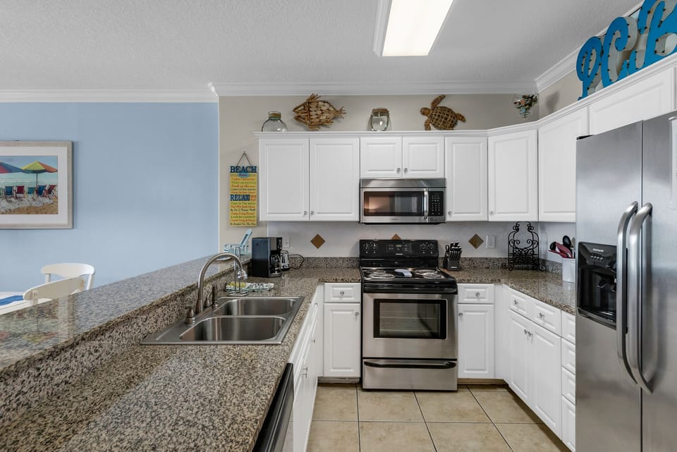 Granite Counter tops - Stainless Appliances