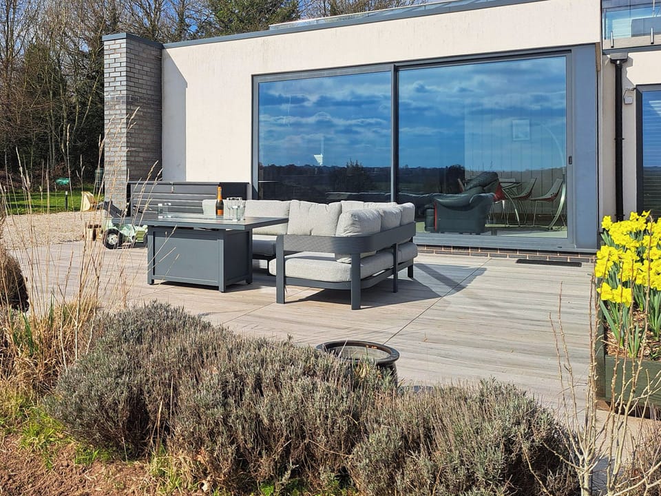 Exterior | Park Barn, Lichfield