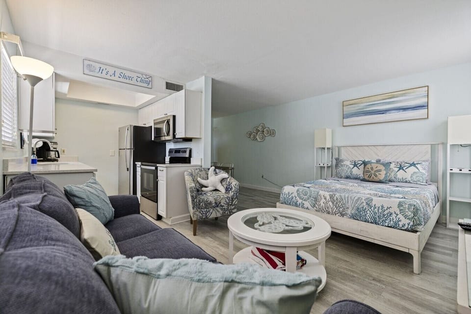 12-web-or-mls-AB3_6800 Sunset Way Unit 1408-12
