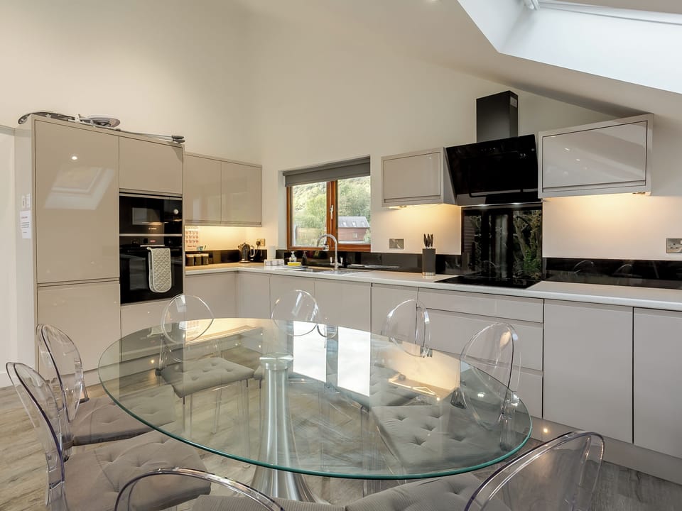 Kitchen | Waterside Lodge One - Ashgrove Country Park, Elland