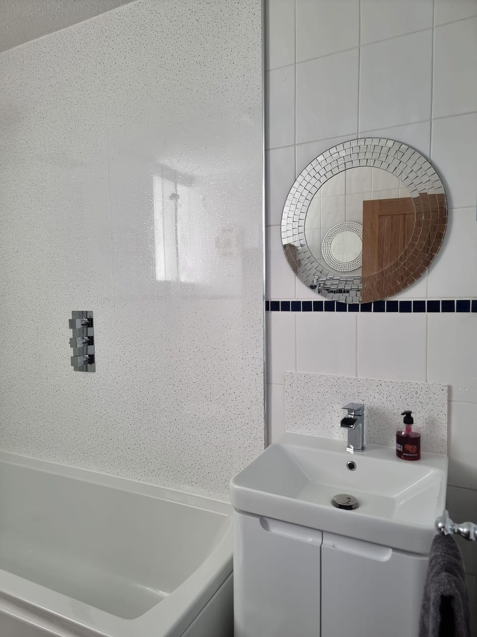 Superior Double Room (Captain's Cabin) | Bathroom | Hair dryer, towels, soap, shampoo