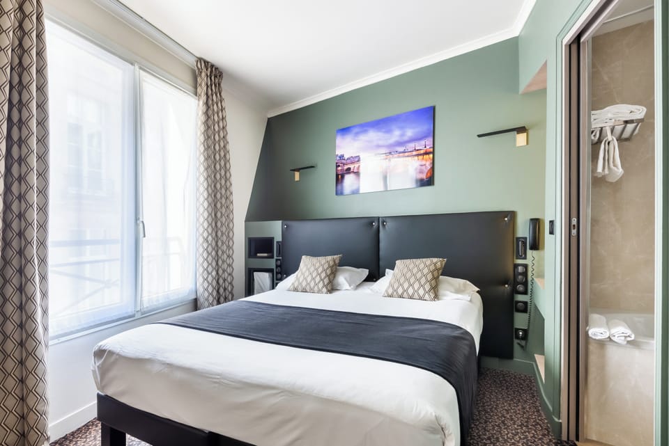 Premium bedding, minibar, in-room safe, blackout drapes