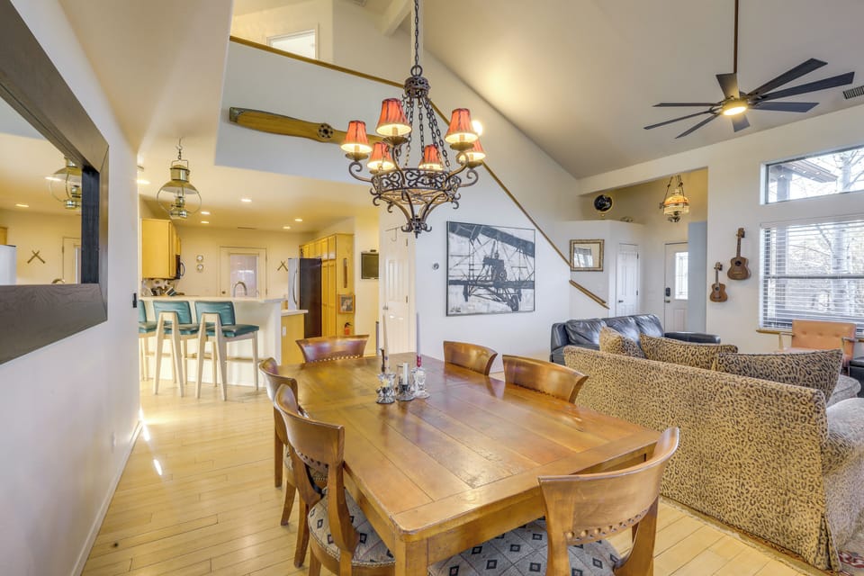 Dining Area | 1st Floor
