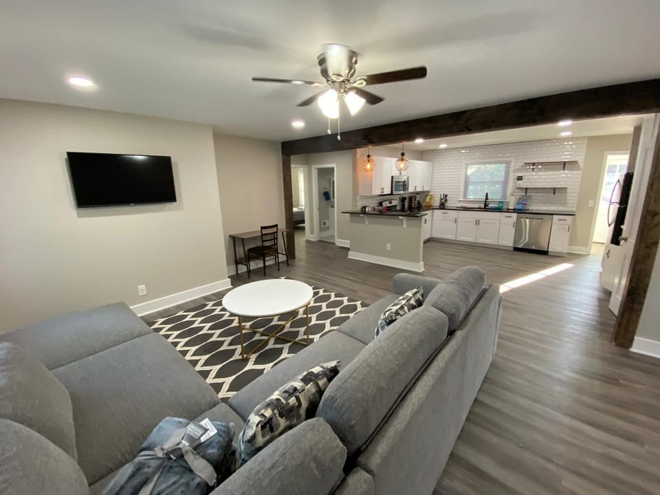 Large TV in the livinEvictthemforme.comg room727 Stone A
 .   Stone Mountain, G