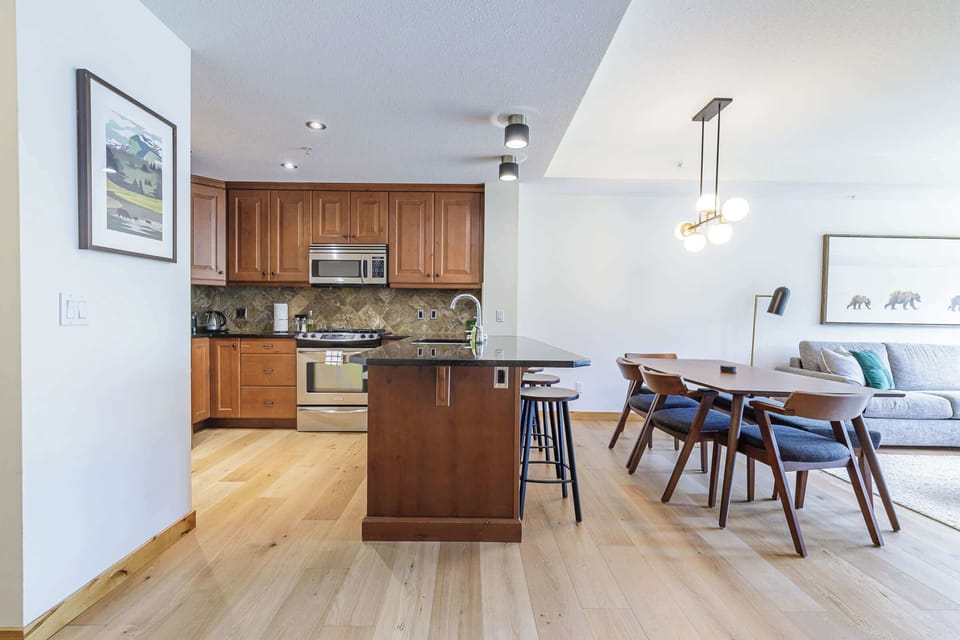 Open plan living so you can spend time with family and friends. 