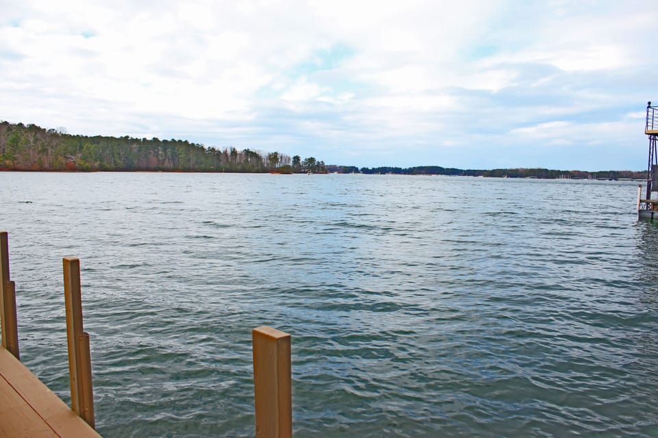 Dock on the side of the dock. Enjoy the view while seating on the sundeck.